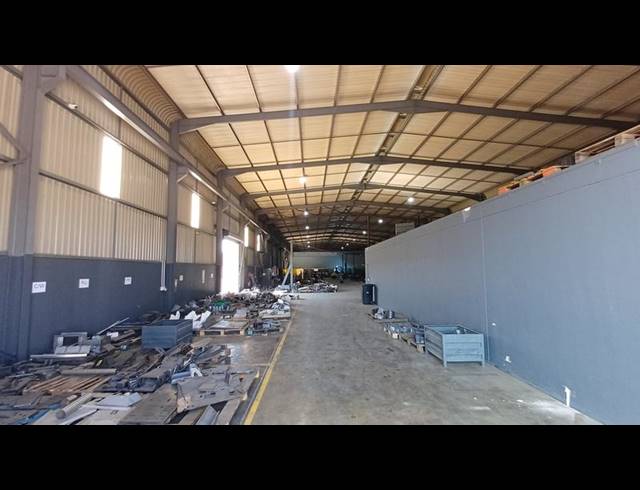 INDUSTRIAL PROPERTY TO RENT IN LAEZONIA